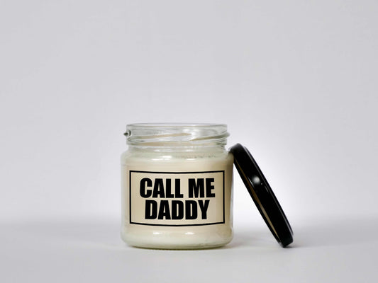 Transparente Glas-Kerze mit 'Call Me Daddy' Aufdruck