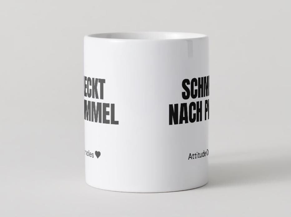 Schmeckt nach Pimmel | Tasse | Attitude Candles Duftkerze Geschenk Geburtstag Hochzeit Weihnachten Einweihung